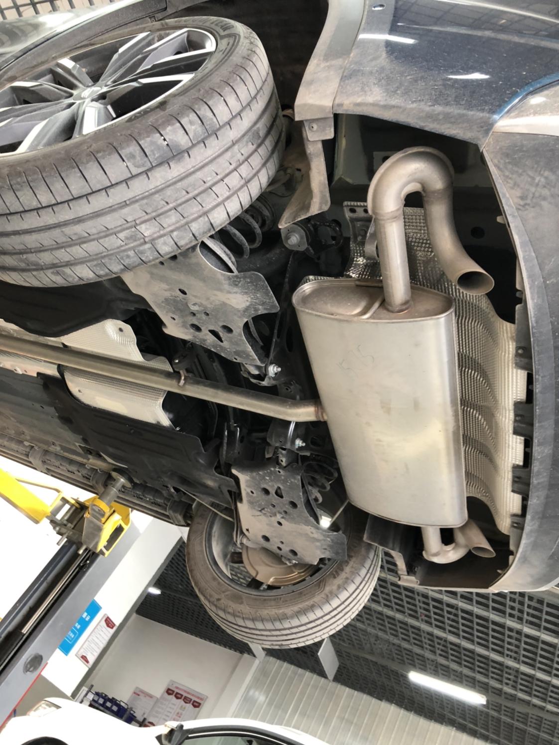 首保拍了几张底盘的照片_星越l车友圈_懂车帝