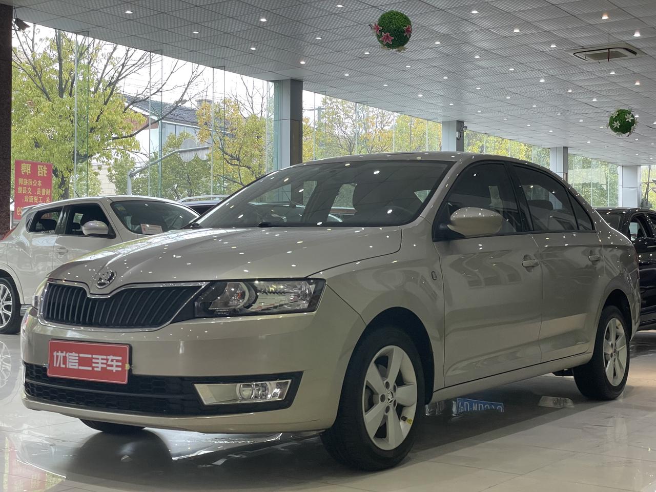 15年斯柯达昕动 1.6l自动天窗 车况精品 上海大牌个人一