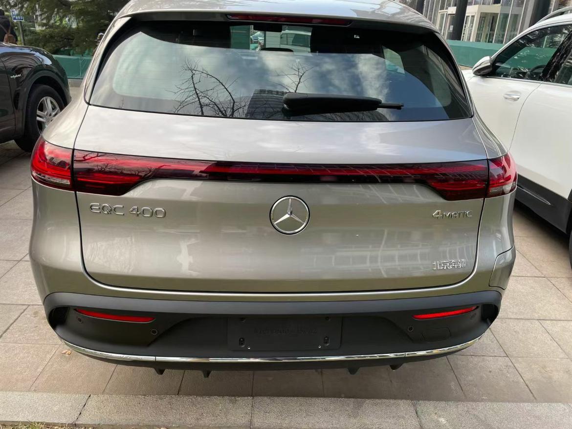 奔驰eqc4005798皓沙银黑