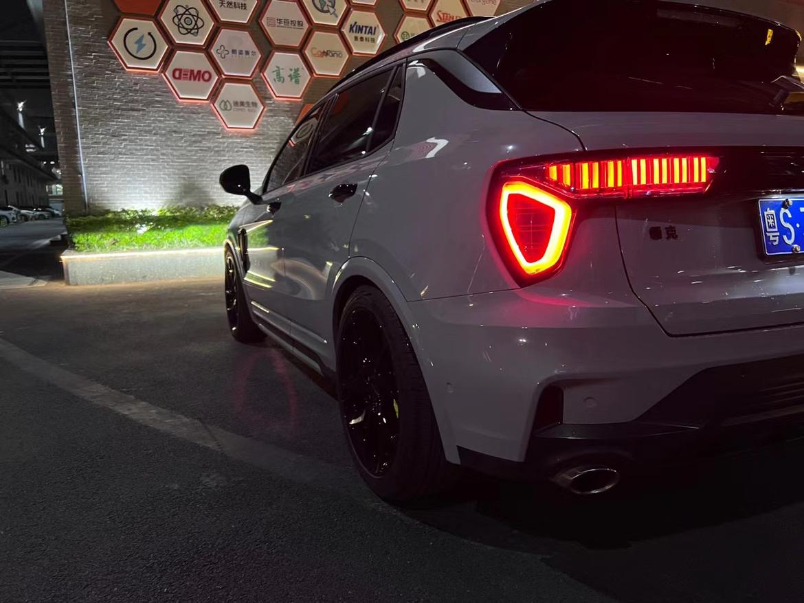 01暗夜改灰蛤蟆参上_领克01车友圈_懂车帝