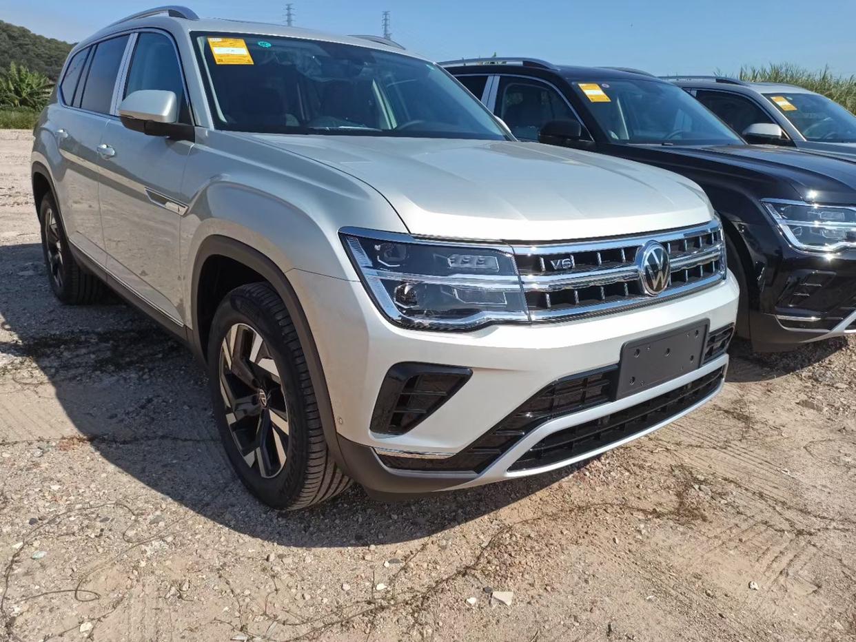 全新途昂25tv6冰岛银现车一台