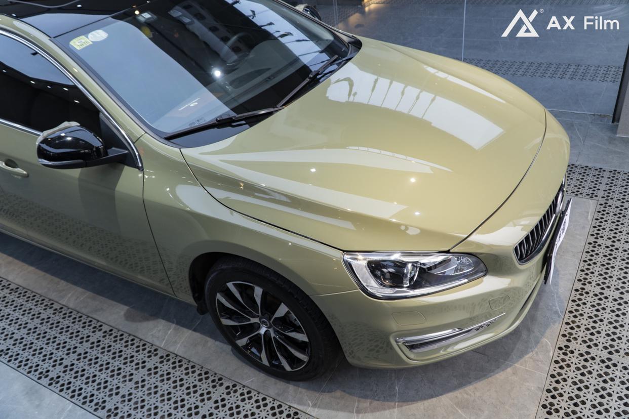 春天萌新沃尔沃s60改色高亮卡其绿