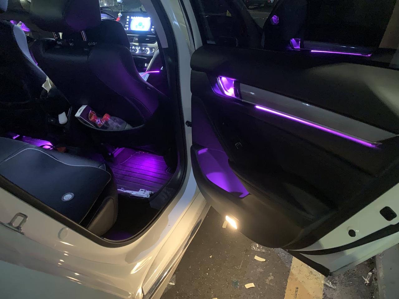 十代雅阁或英诗派专车专用氛围灯安装效果