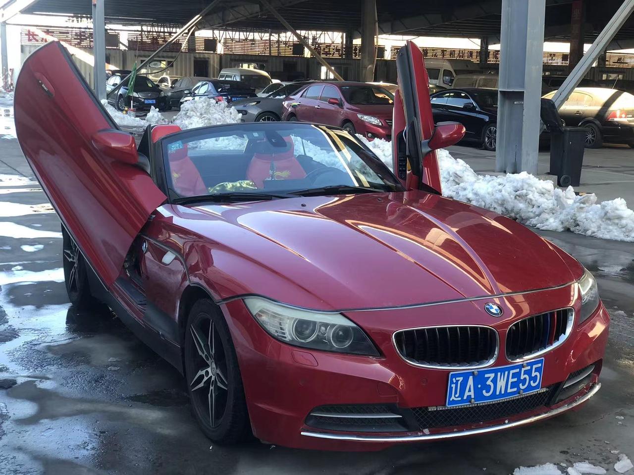 10宝马敞篷跑车剪刀门刺绣1298个