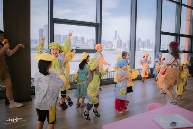 魔都遛娃宝藏地，上海宋城亲子游详细攻略，来一场侏罗纪穿越