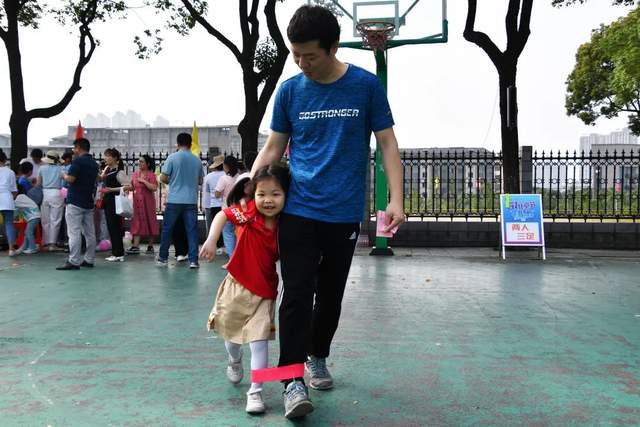 大手牵小手，你我共成长——记湘钢一中教育集团教工子女庆“六一”亲子活动