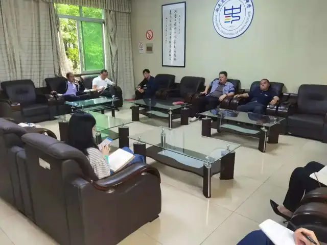 你奋力冲刺 “我”为你护航（一）|湘潭市三中组织考点全面大检查
