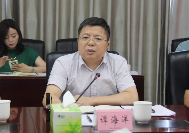 县委书记黄劲松带队到天易经开区调研