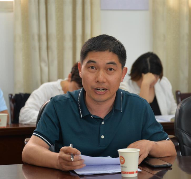 倾情研讨，共同成长—记湘潭凤凰中学2021年市级课题开题论证会