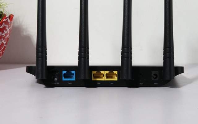 手机热点又卡又慢怎么办？用蒲公英X4C 4G路由器，上网更流畅