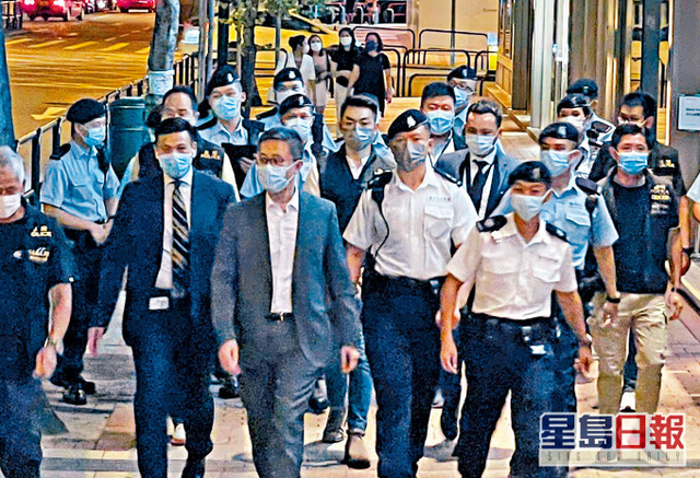 晚报|福建本土确诊120例、香港反黑4天拘捕298人