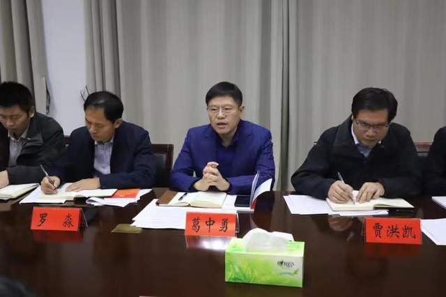 党史星火亮 行动活水来