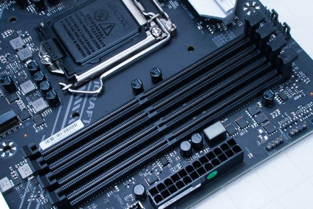 铭瑄Z590电竞之心，性能稳定，性价比高