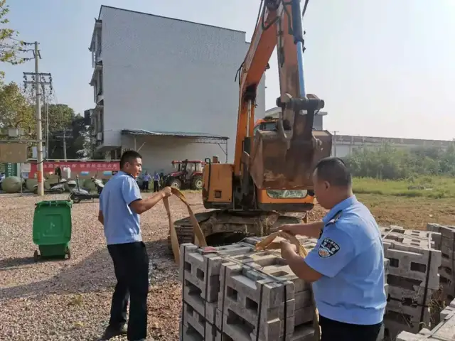 射埠派出所助力辖区学校规划、建设停车场，积极探索“护校安园”新模式