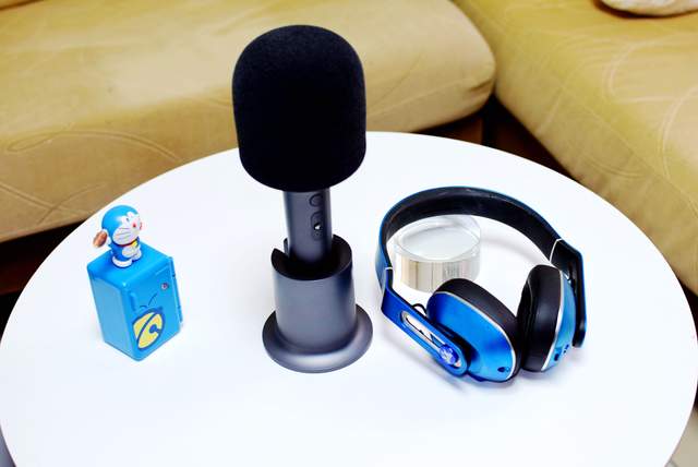 米家K歌麦克风：把KTV随身携带，不仅能唱还能听