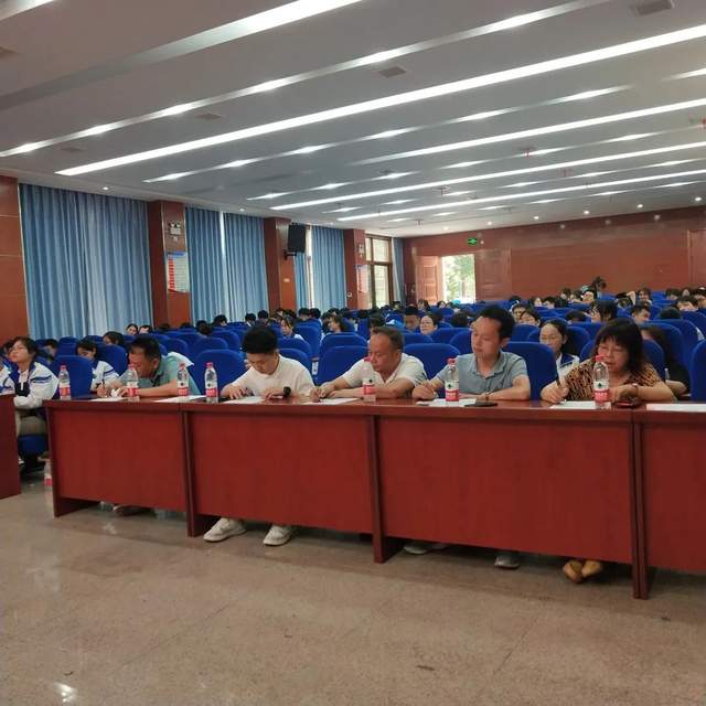 湘钢一中：说党史故事，颂党恩情深