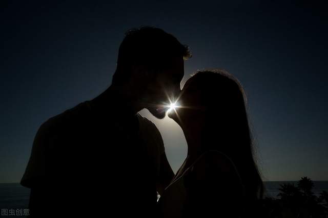 刘永春：万千世相中的本质勘探和温柔抚慰——王方晨《花局》读札