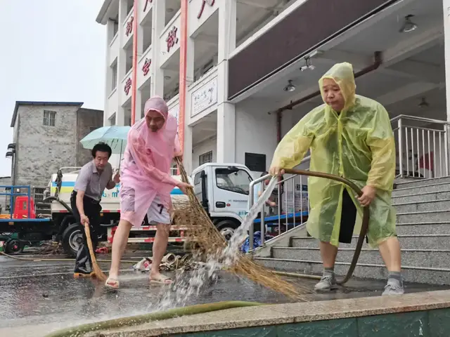 曾都区何店镇小学全力开展校园防汛抗洪抢险救灾工作校园防汛,抗洪救灾,何店镇小学