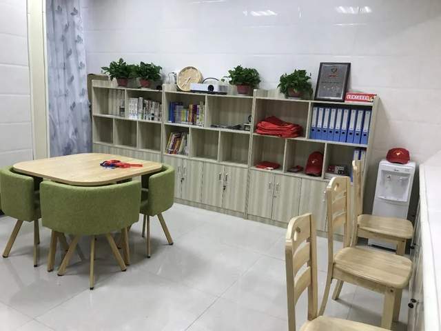 我为群众办实事|湘潭首家省级医务社工体系建设示范点“落户”中心医院