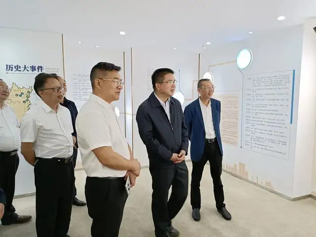 胡卫兵赴交发集团开展“我为群众办实事”实践活动暖心走访调研