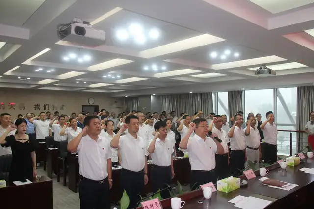 在争先创优中激发奋进力量—— 湘潭天易经开区举行2021年“七一”表彰大会