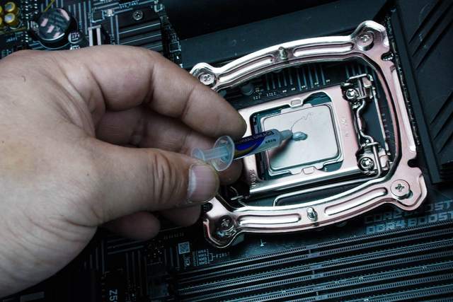 风冷未必不如水冷，超频3东海K4000表示：11代也拿捏