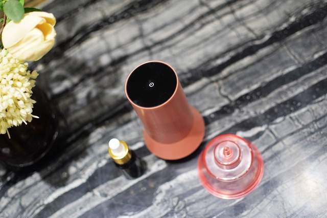 养生利器 左点智能走罐刮痧器