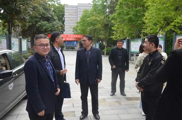 共青团湖南省委赴湘潭市二中调研共青团工作