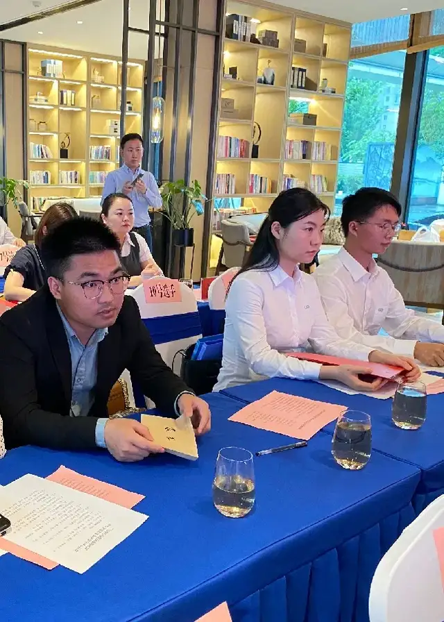 青春心向党 奋斗新征程丨湘潭市住建局举行青年学党史读书分享会