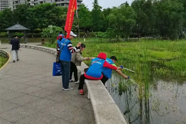 呵护自然 人人有责丨湘潭市生态环境局联合多部门开展“国际生物多样性日”宣传活动