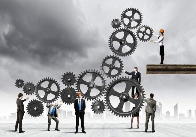 刘永春：万千世相中的本质勘探和温柔抚慰——王方晨《花局》读札