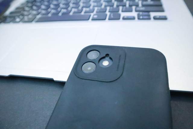 用了半个月才敢来评价这款ESR亿色悦色MFM磁吸手机壳