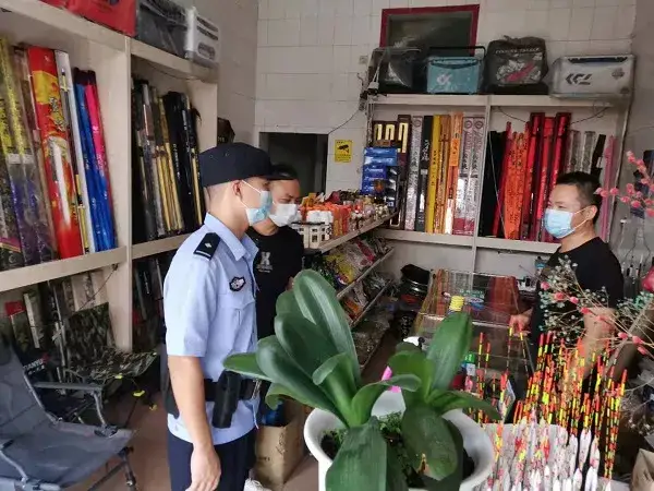 「莲警抗疫群英谱」白石派出所：同心抗疫，忠诚履职显担当