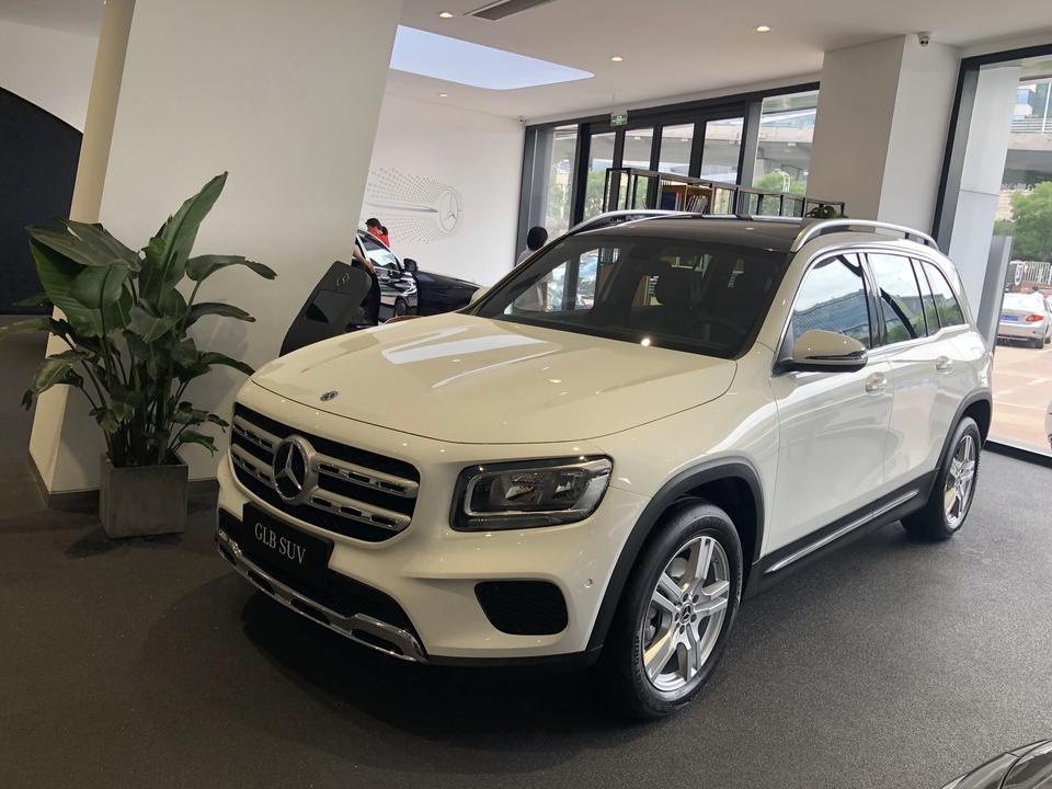 坐标济南 最近想考虑glb200时尚,济南一共五家店,其中四