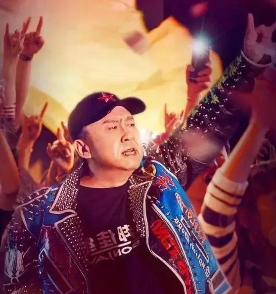 看到新款帕萨特,我脑子里立刻浮现出于谦老师玩儿摇滚的画面!明