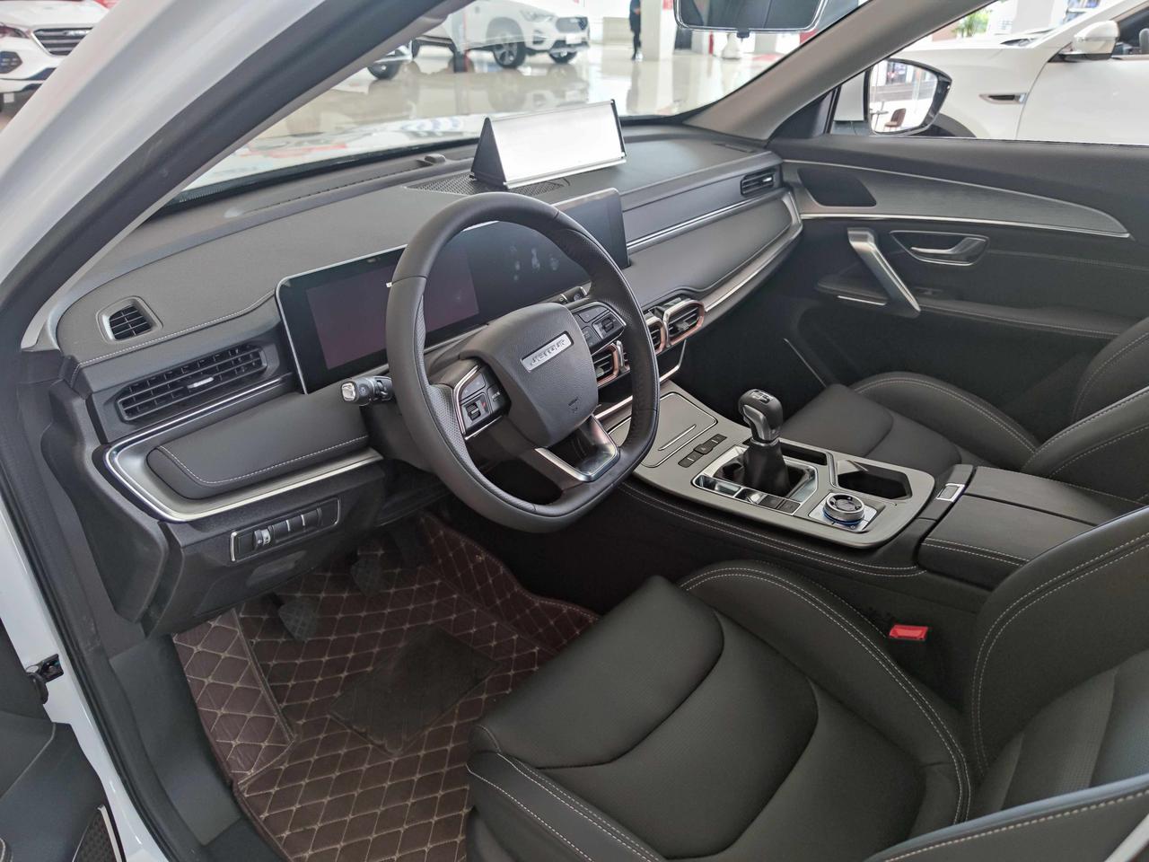 捷途x70plus林手动挡1.5t涡轮增压发动机 超大车身空