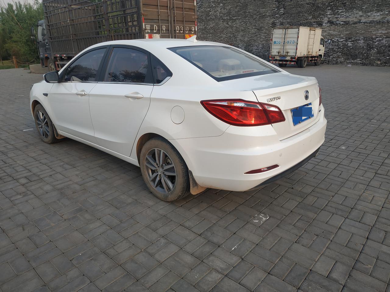 国产车不用谈啥保值率,裸车7万2,开了三年半,现在新款逸动p