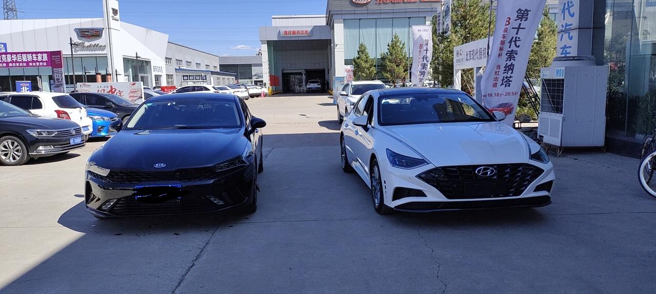 以前开的瑞纳 刚换的索10 非常喜欢现代的外观 年轻化运动感