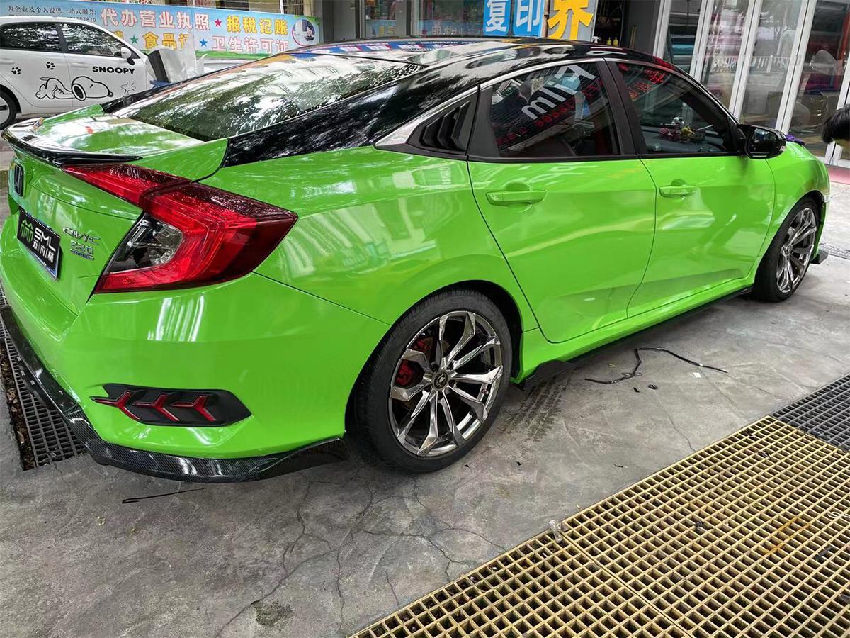 思域贴水晶蜥蜴绿