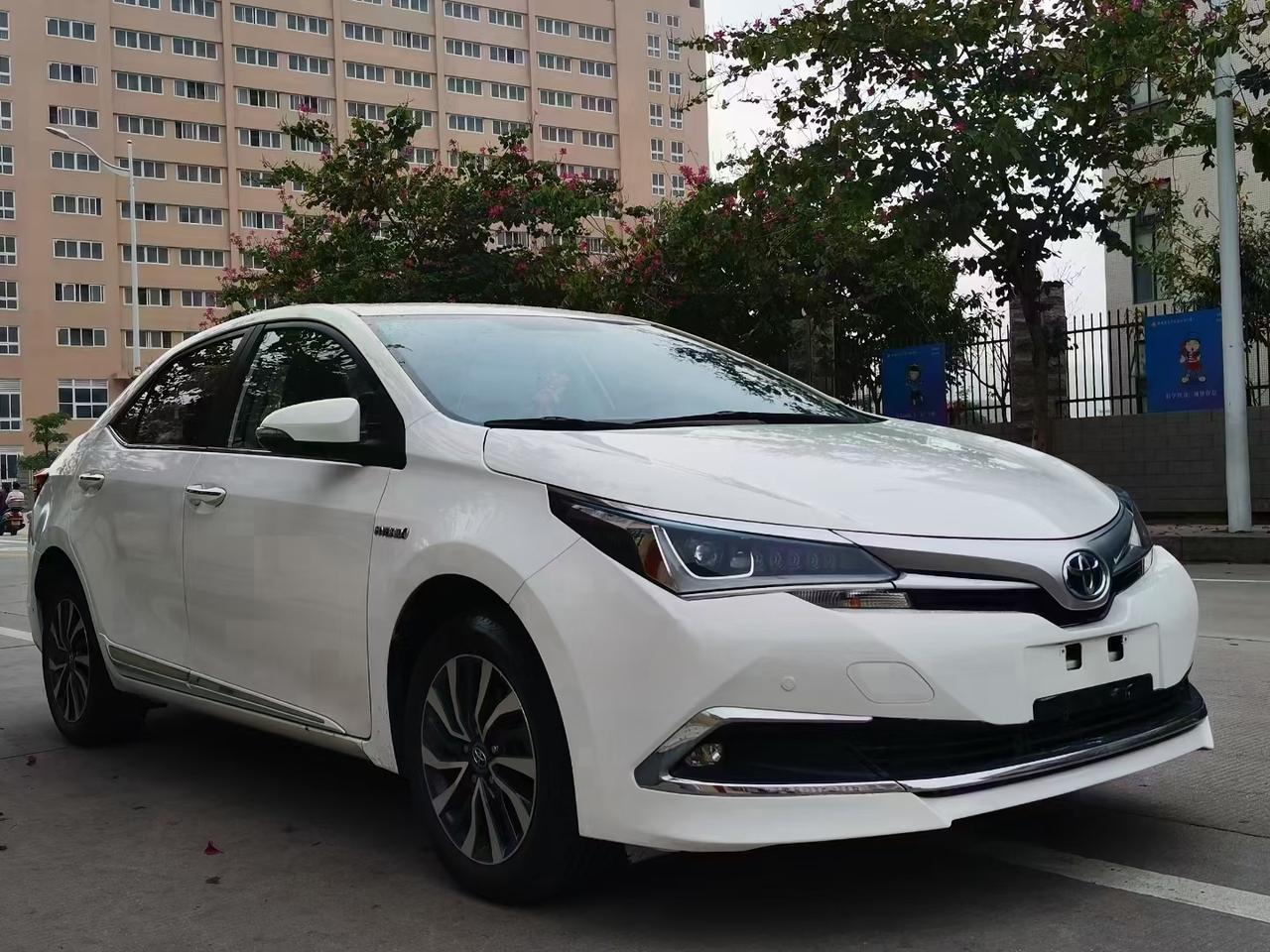 17款卡罗拉双擎混合动力真的很省油