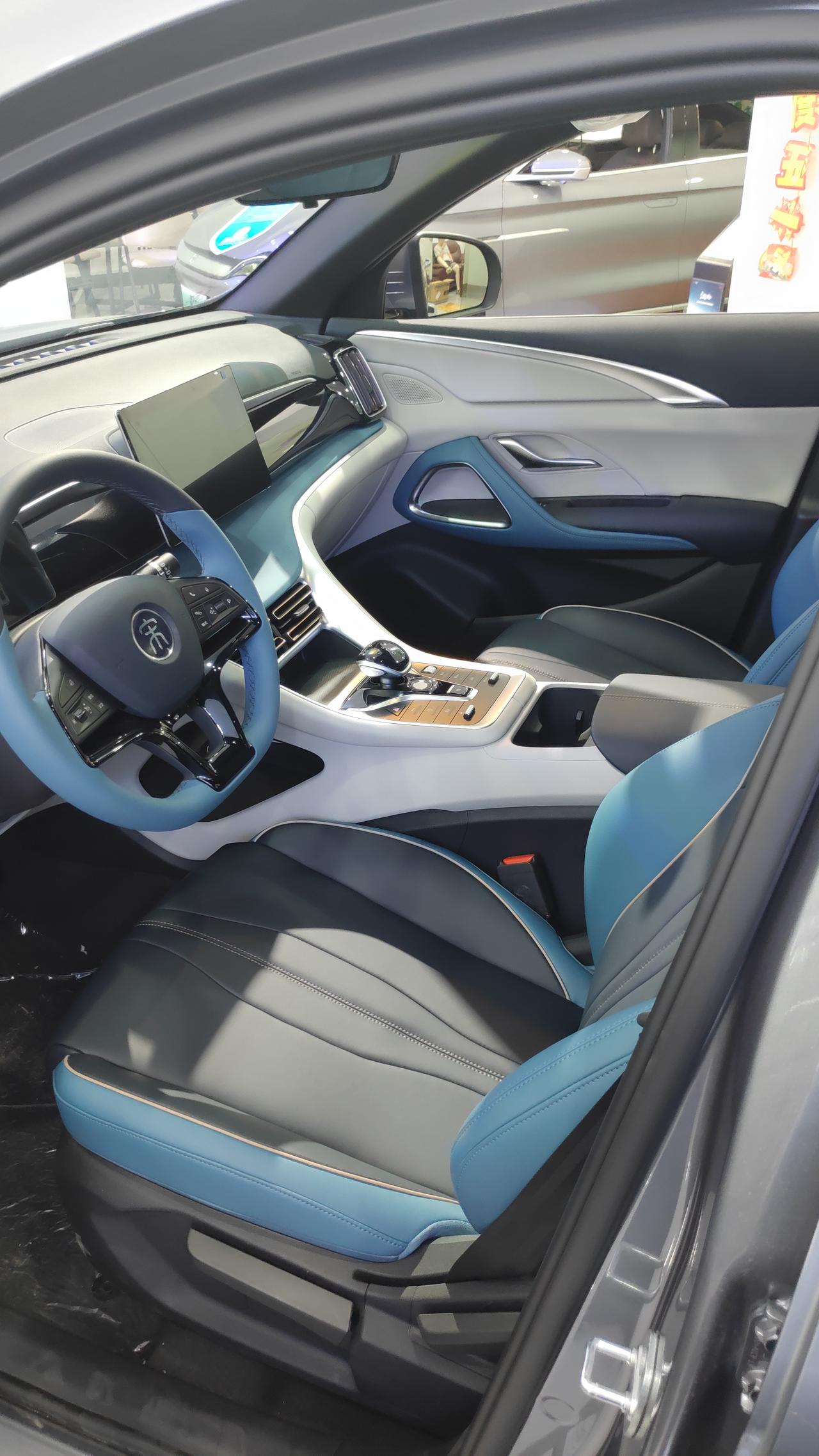 宋pro二代来袭霸气前脸精致内饰