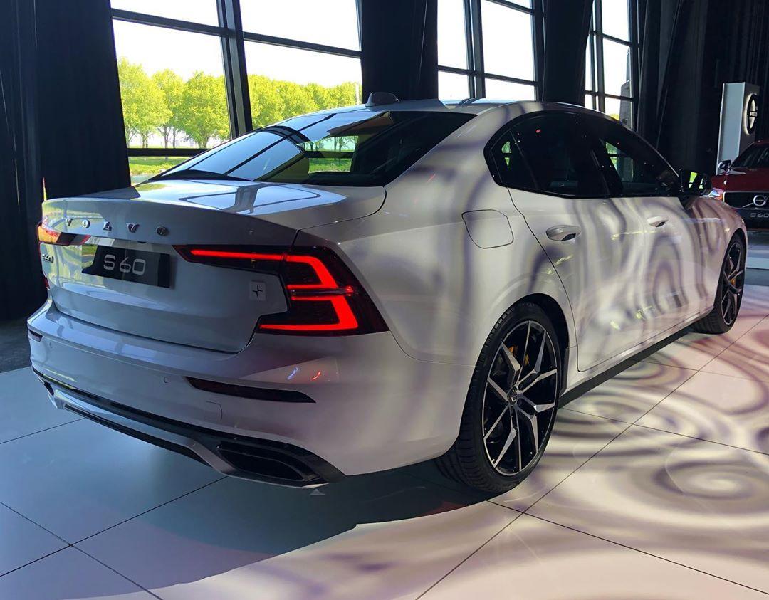 实拍全新沃尔沃s60 t8 polestar,超帅颜值动力抢