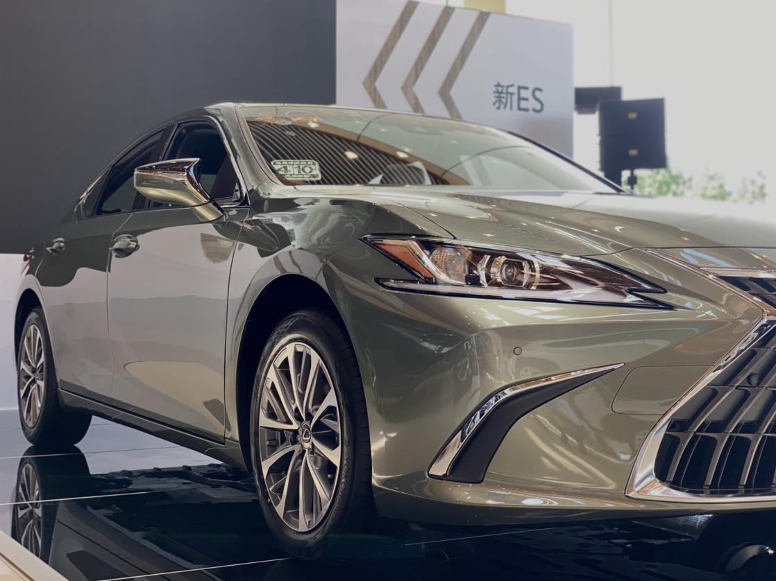 新es200凌波玉_雷克萨斯es车友圈_西区溢华lexus庞庞_懂车帝