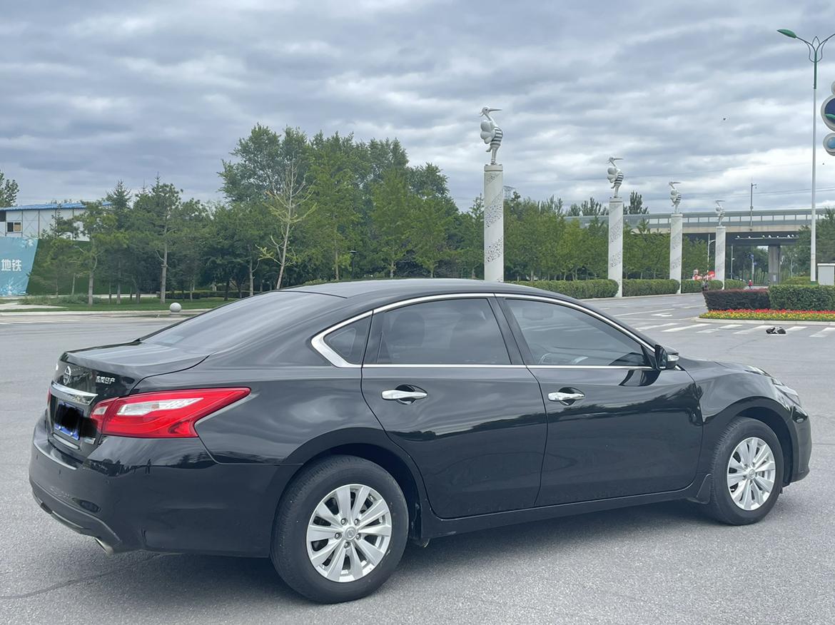 急售18年尼桑天籁