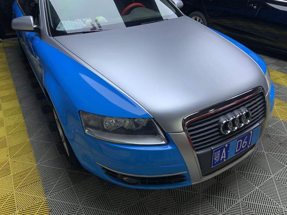 奥迪a6蓝银双拼