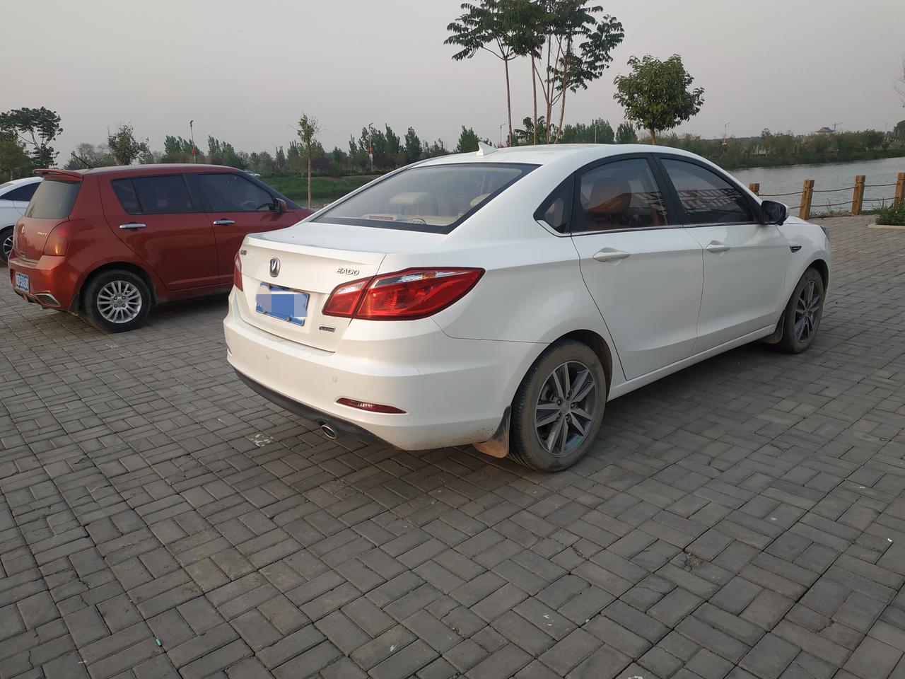 国产车不用谈啥保值率,裸车7万2,开了三年半,现在新款逸动p