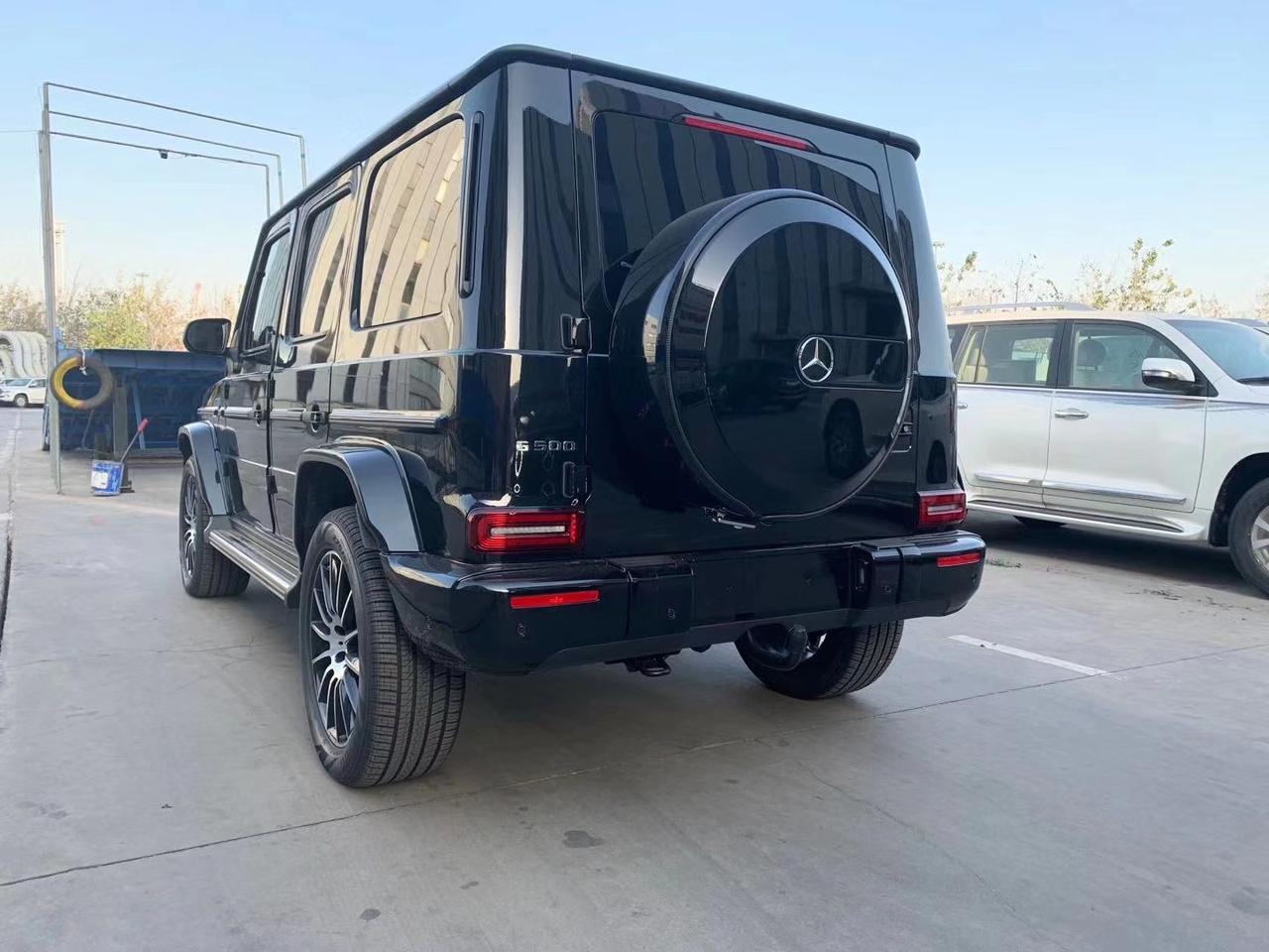 19款奔驰g500 下个星期交车 绝无拼逢 19款奔驰g50