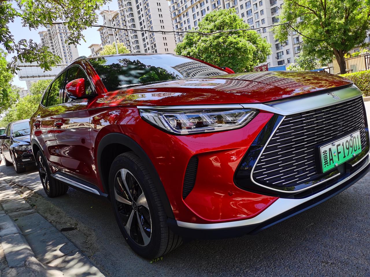 比亚迪宋plusdmi赤帝红封面图来了