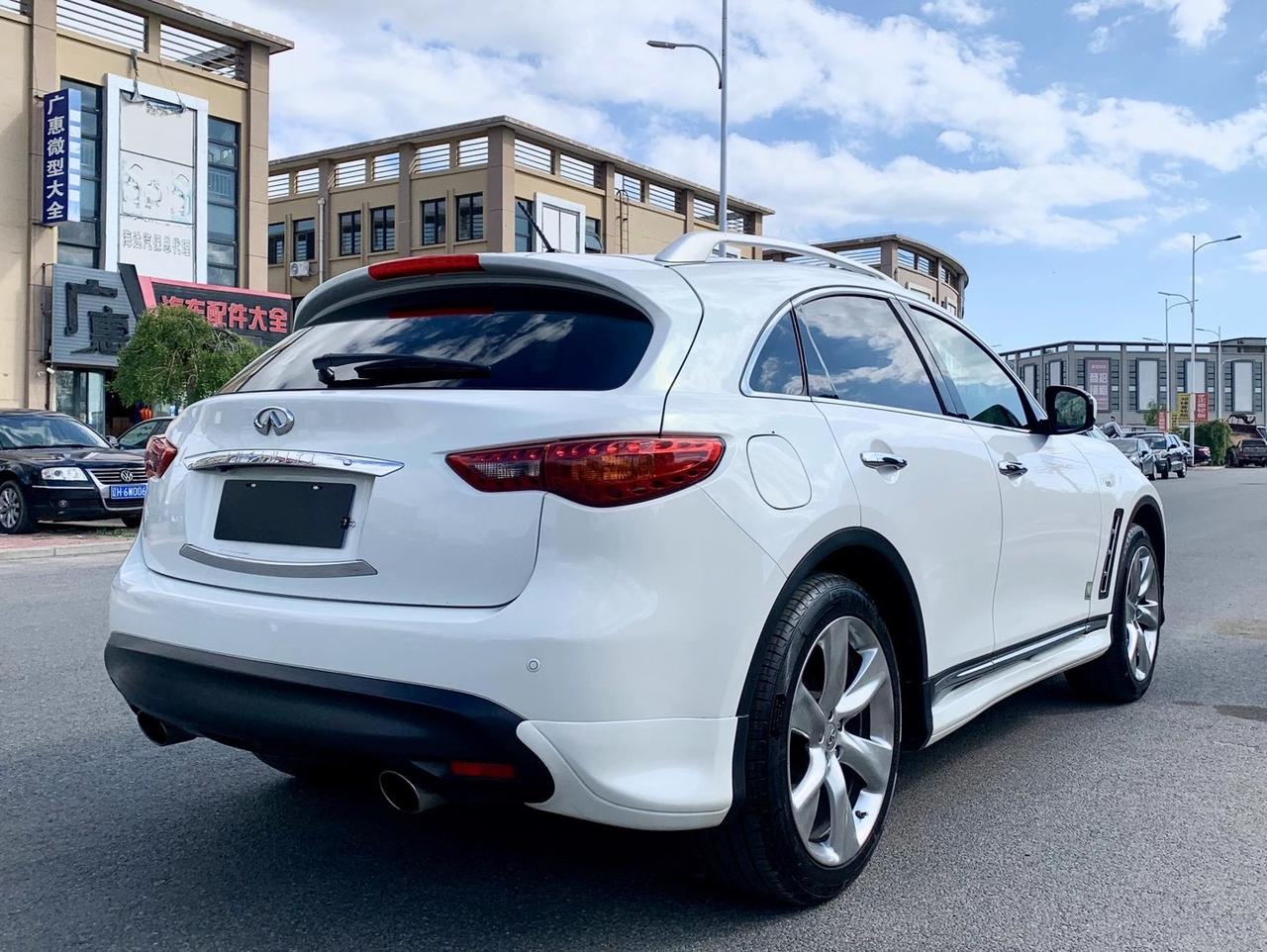 12年英菲尼迪,3.5v6,四驱最高配_英菲尼迪qx70车友圈_懂车帝