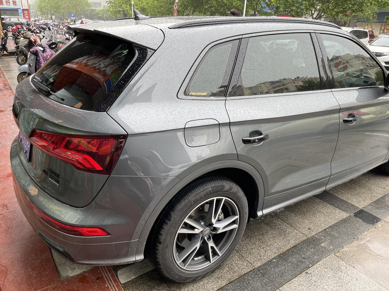 奥迪q5l季风灰黑化_奥迪q5l车友圈_懂车帝